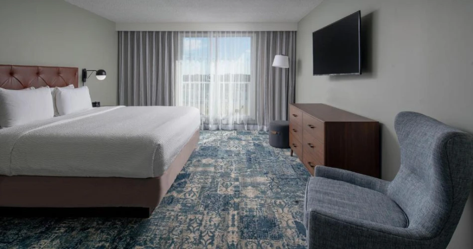 Discover Tampa's Top Hotels Around Raymond James Stadium