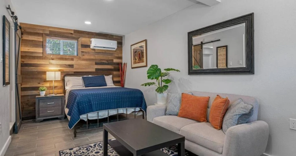 Discover Tampa's Top Hotels Around Raymond James Stadium